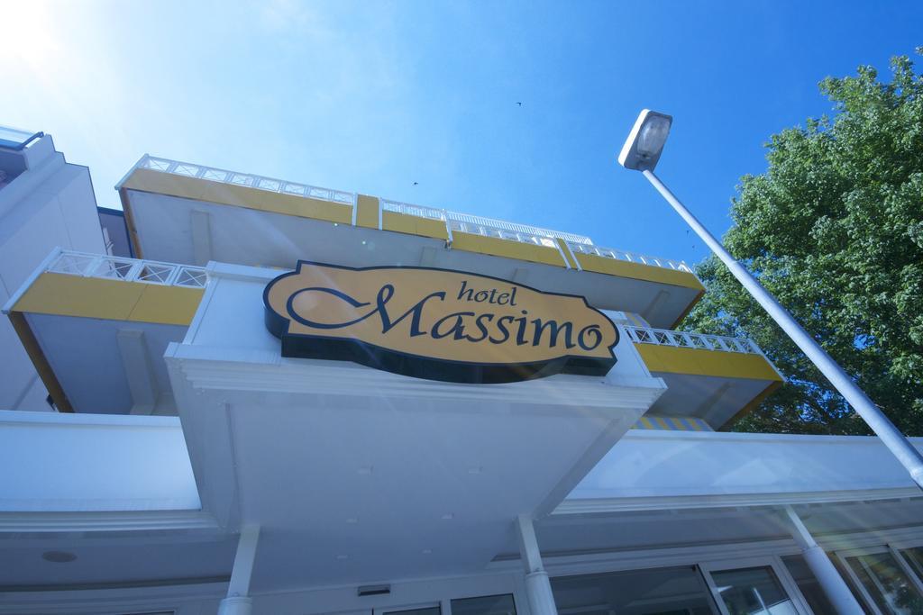 ריצ'יונה Hotel Massimo מראה חיצוני תמונה