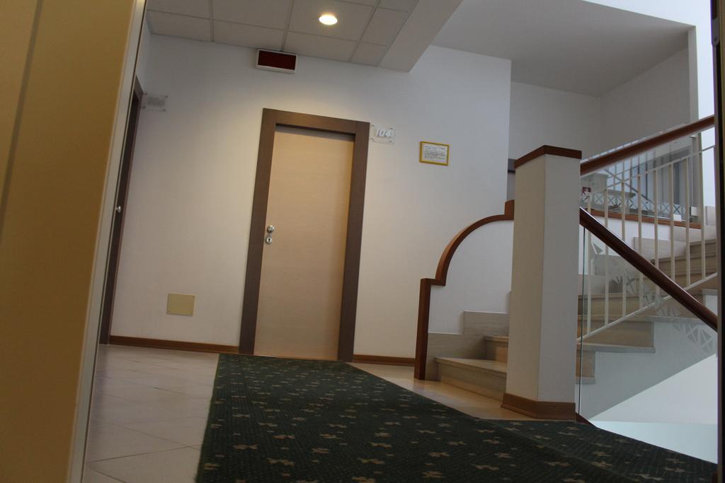 ריצ'יונה Hotel Massimo מראה חיצוני תמונה