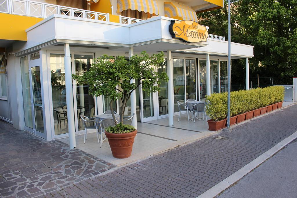 ריצ'יונה Hotel Massimo מראה חיצוני תמונה