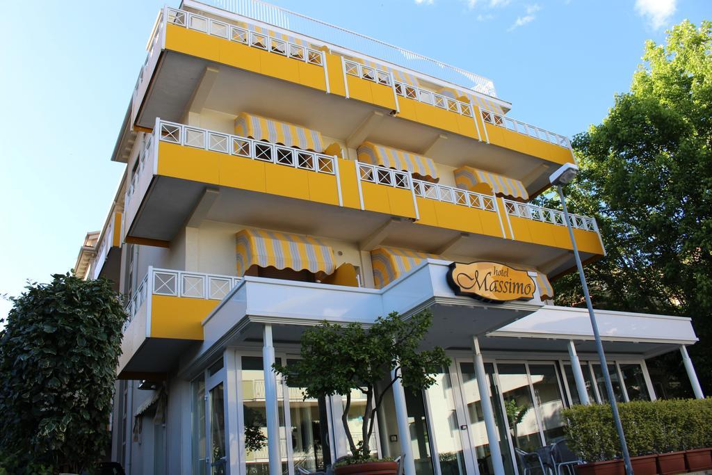 ריצ'יונה Hotel Massimo מראה חיצוני תמונה