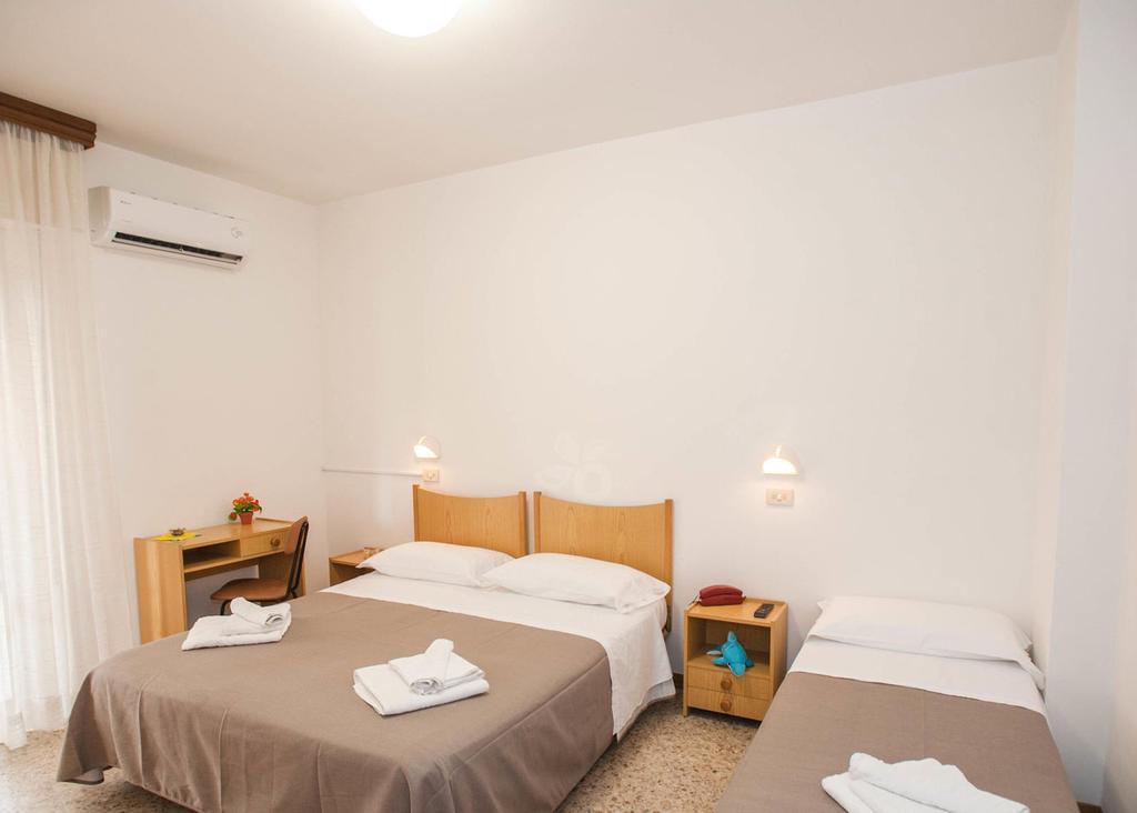 ריצ'יונה Hotel Massimo מראה חיצוני תמונה