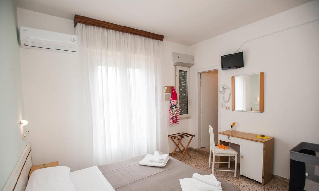 ריצ'יונה Hotel Massimo מראה חיצוני תמונה