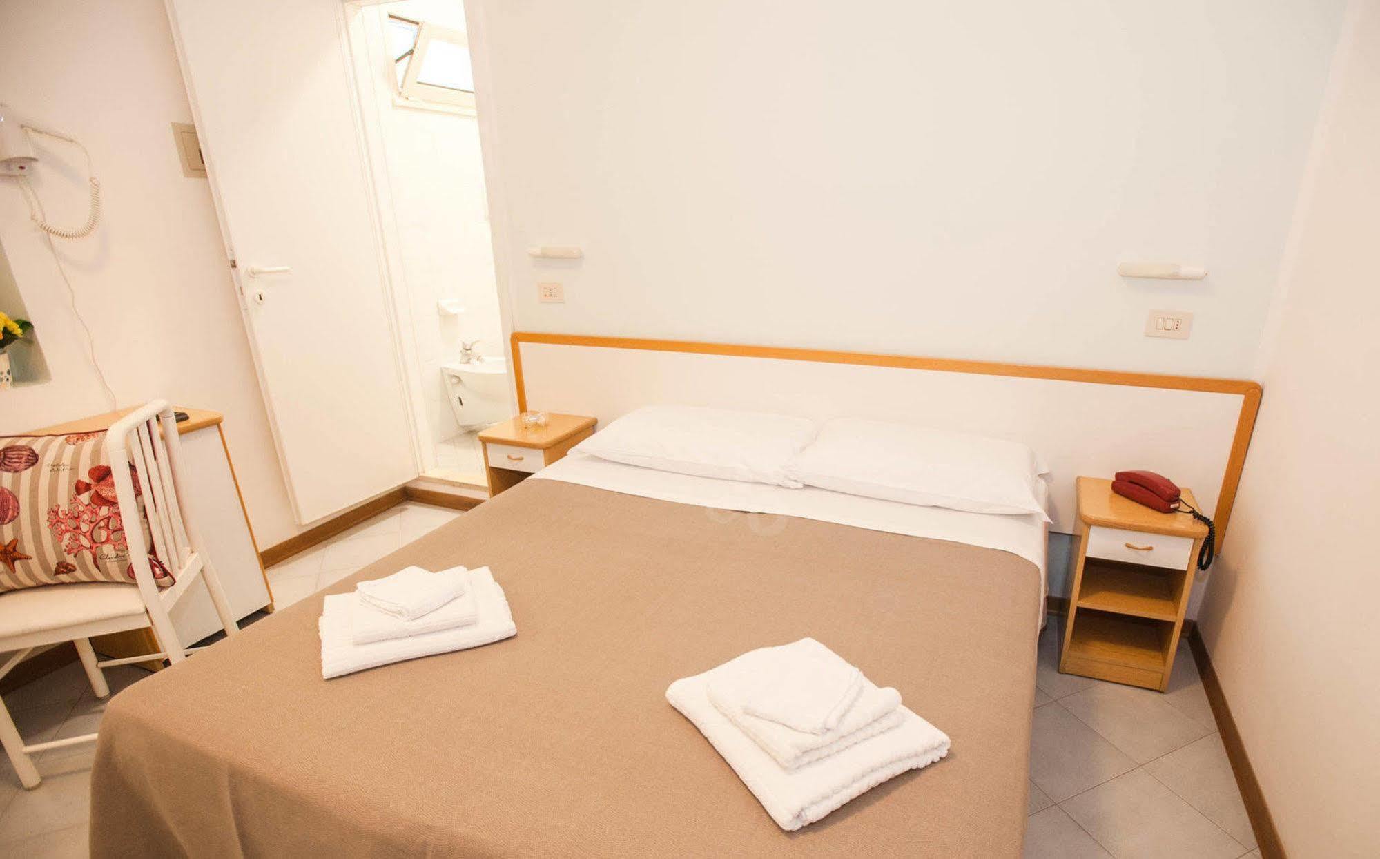 ריצ'יונה Hotel Massimo מראה חיצוני תמונה